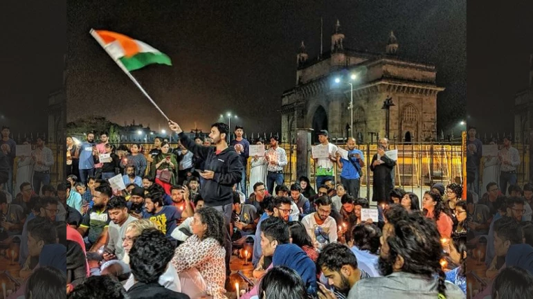 उच्च न्यायालयाकडून JNU निषेधार्थ विद्यार्थ्यांनी केलेल्या आंदोलनाचं कौतुक उच्च न्यायालयाकडून JNU निषेधार्थ विद्यार्थ्यांनी केलेल्या आंदोलनाचं कौतुक