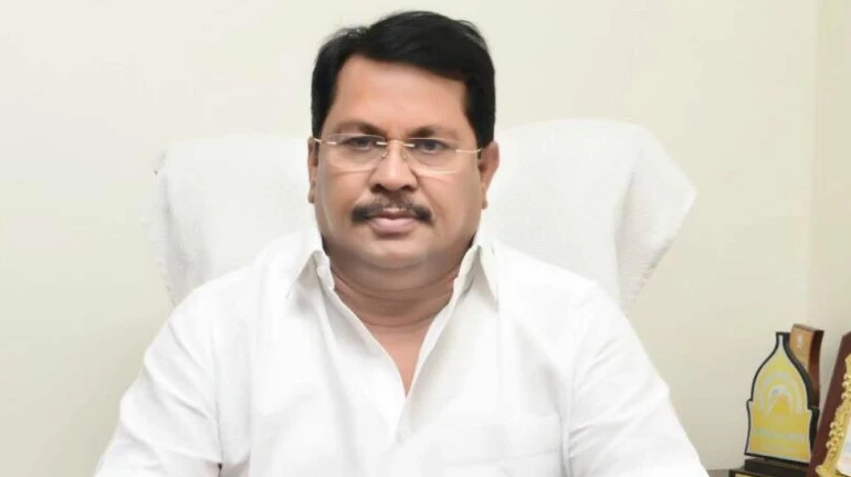 COVID-19 restrictions: Maharashtra govt to ease curbs in phases from June 1 COVID-19 restrictions: Maharashtra govt to ease curbs in phases from June 1