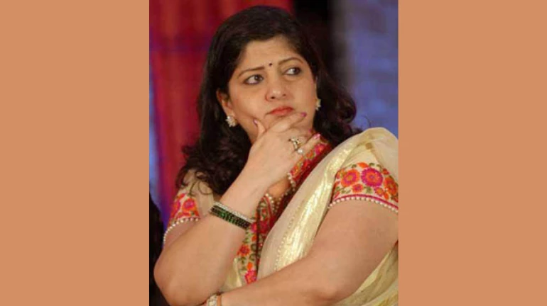 आमचे हात जोडलेलेच राहू द्या, वाडियाप्रकरणी शर्मिला ठाकरेंचा सरकारला इशारा आमचे हात जोडलेलेच राहू द्या, वाडियाप्रकरणी शर्मिला ठाकरेंचा सरकारला इशारा