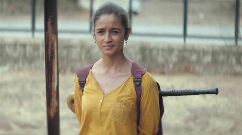 आलिया भट्ट की 'गंगूबाई काठियावाड़ी' का फर्स्ट लुक आया सामने, कल होगा कुछ खास! आलिया भट्ट की 'गंगूबाई काठियावाड़ी' का फर्स्ट लुक आया सामने, कल होगा कुछ खास!