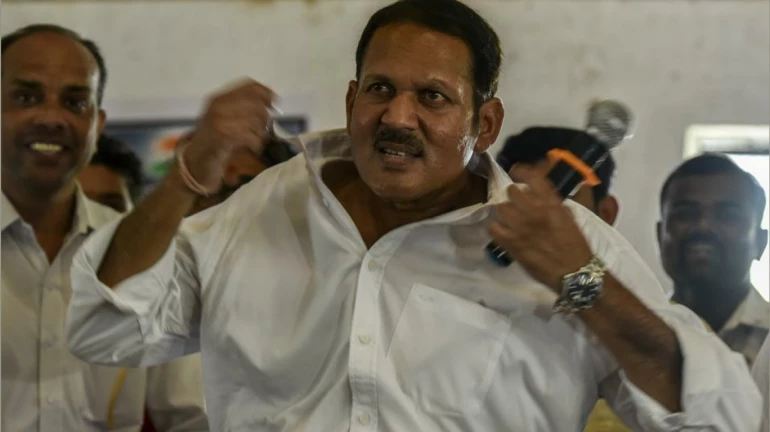 Rename 'Shiv Sena' to 'Thackeray Sena': BJP leader Udayanraje Bhosale on Shivaji book row Rename 'Shiv Sena' to 'Thackeray Sena': BJP leader Udayanraje Bhosale on Shivaji book row