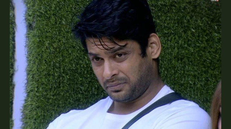 महीनों बाद मां से मिलने पर सिद्धार्थ शुक्ला की हालत हुई कुछ ऐसी महीनों बाद मां से मिलने पर सिद्धार्थ शुक्ला की हालत हुई कुछ ऐसी