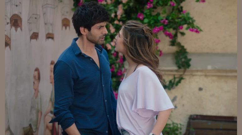 'लव आज कल २'चा ट्रेलर प्रदर्शित, कार्तिक-साराची सिझलिंग केमिस्ट्री 'लव आज कल २'चा ट्रेलर प्रदर्शित, कार्तिक-साराची सिझलिंग केमिस्ट्री