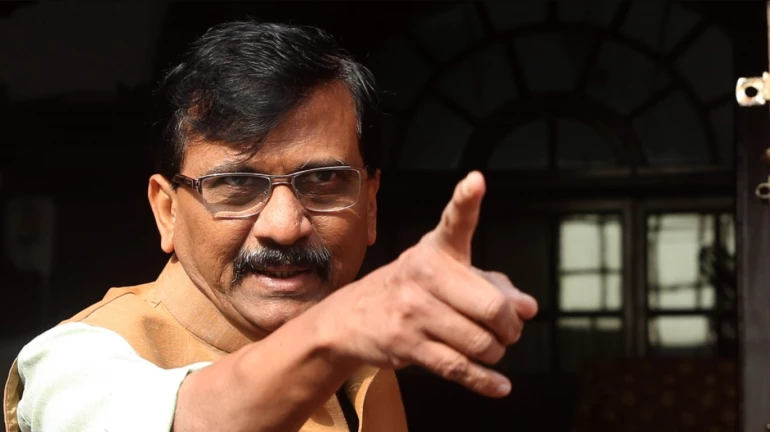 ED च्या नोटीसीनंतर संजय राऊतांनी भाजपला दिलं ‘हे’ आव्हान ED च्या नोटीसीनंतर संजय राऊतांनी भाजपला दिलं ‘हे’ आव्हान