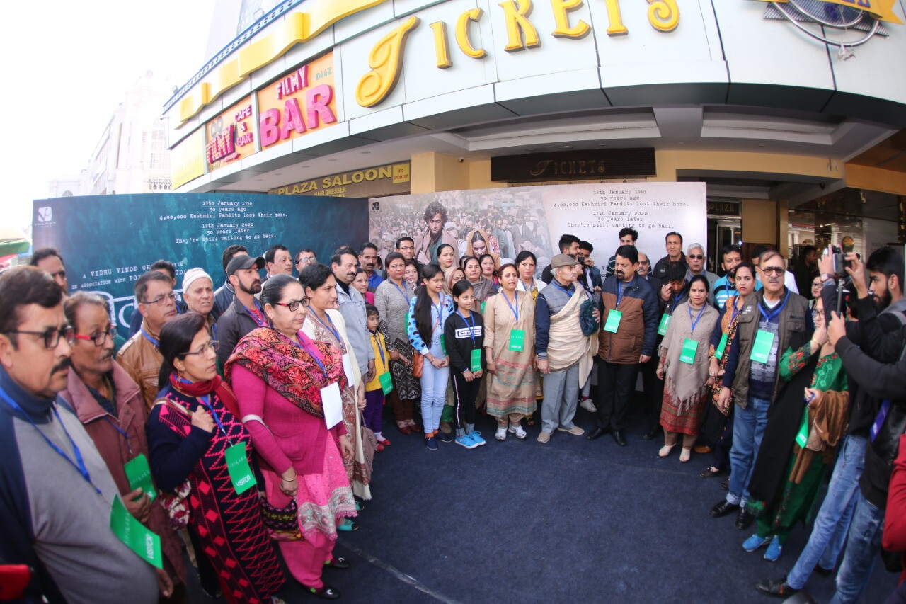 पलायन से पीड़ितों के लिए 'शिकारा' के मेकर्स ने फिल्म के विशेष प्रीव्यू का किया आयोजन