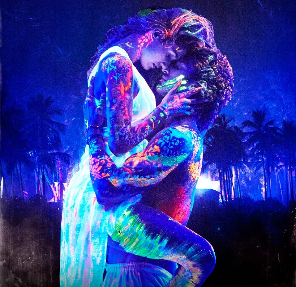 'मलंग' के हर गाने और पोस्टर में छिपी है एक कहानी