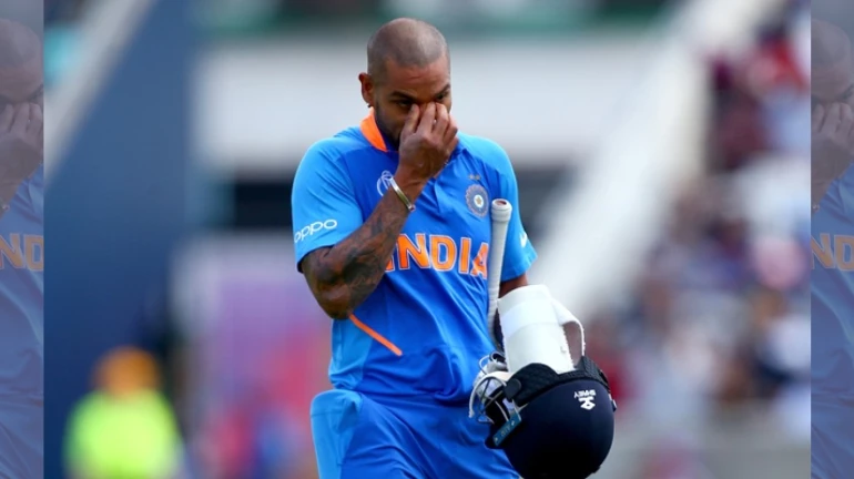 'गब्बर' धवनला लागलेलं दुखापतीचं ग्रहण काही सुटेना 'गब्बर' धवनला लागलेलं दुखापतीचं ग्रहण काही सुटेना