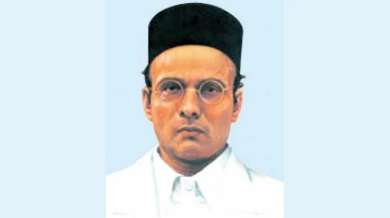 मनसेच्या व्यासपीठावर पहिल्यांदाच स्वातंत्र्यवीर सावरकरांची प्रतिमा मनसेच्या व्यासपीठावर पहिल्यांदाच स्वातंत्र्यवीर सावरकरांची प्रतिमा