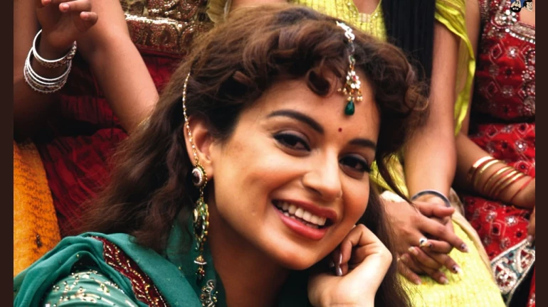 Kangana Ranuat claims that her office was raided by BMC Kangana Ranuat claims that her office was raided by BMC