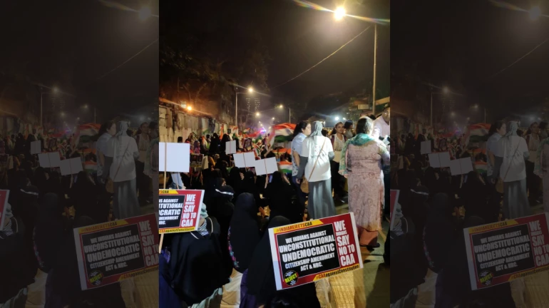 मुंबई में भी  शाहीन बाग के तर्ज पर विरोध