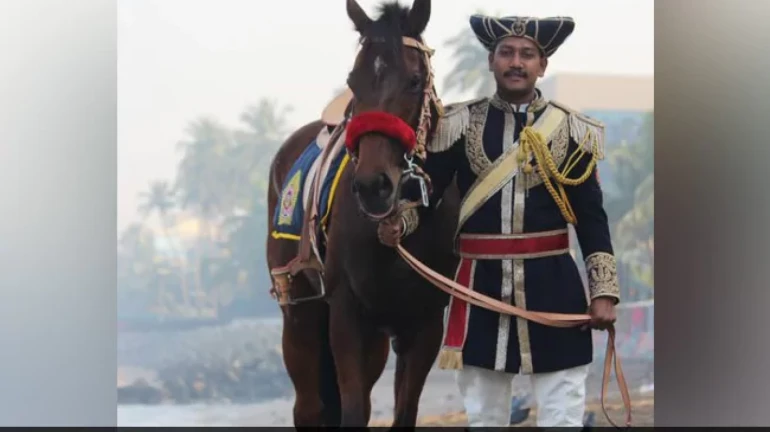 Mumbai Police's New Uniform By Manish Malhotra Has Twitter In Splits Mumbai Police's New Uniform By Manish Malhotra Has Twitter In Splits