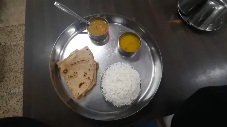 शिवभोजन थाळी विकायचीय? मग या अटी वाचा.. शिवभोजन थाळी विकायचीय? मग या अटी वाचा..