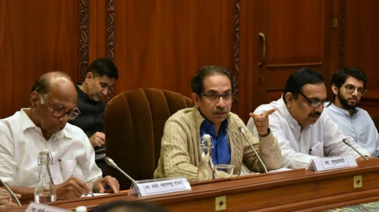 महाराष्ट्राची एकजूट दाखवा, मुख्यमंत्र्यांचं सर्वपक्षीय खासदारांना आवाहन महाराष्ट्राची एकजूट दाखवा, मुख्यमंत्र्यांचं सर्वपक्षीय खासदारांना आवाहन