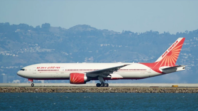 Elderly Passenger's Aggressive Behaviour Causes Chaos on Newark-Mumbai Flight Elderly Passenger's Aggressive Behaviour Causes Chaos on Newark-Mumbai Flight