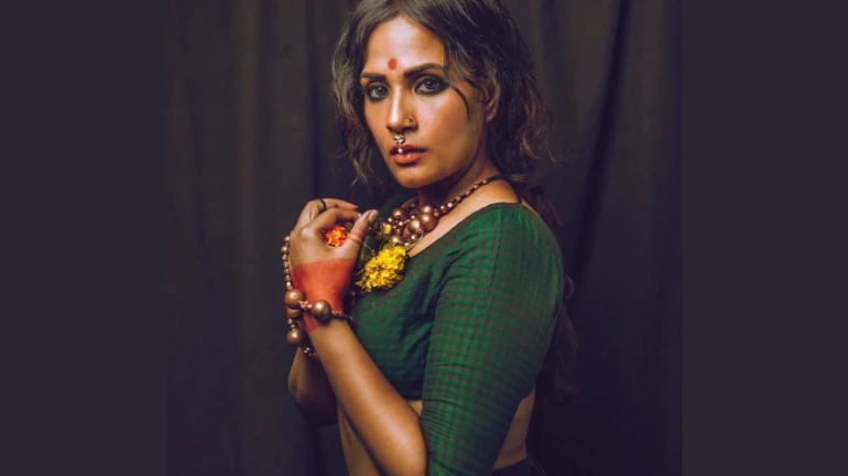 ऋच चड्ढा बनीं 'टेंपल गर्ल' ऋच चड्ढा बनीं 'टेंपल गर्ल'