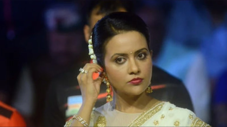 अमृता फडणवीस ने Y+ सुरक्षा लेने से किया इनकार अमृता फडणवीस ने Y+ सुरक्षा लेने से किया इनकार