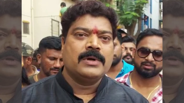 राजू पाटील विमानतळ आंदोलनात सहभागी, मनसेची नेमकी भूमिका काय? राजू पाटील विमानतळ आंदोलनात सहभागी, मनसेची नेमकी भूमिका काय?