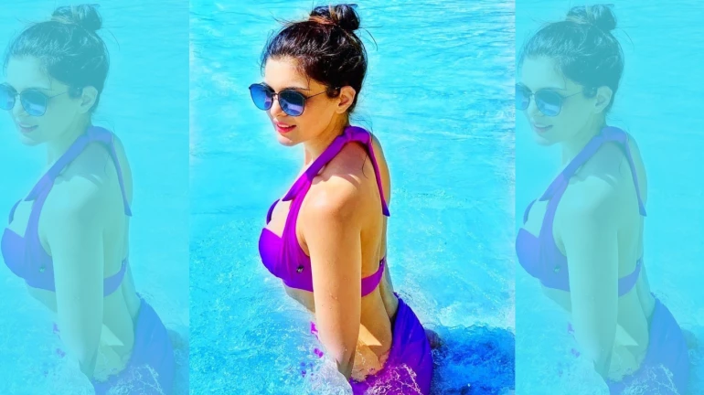 अजय देवगन के साथ 'भुज' में नजर आने वाली यह एक्ट्रेस है बेहद ग्लैमरस और बोल्ड, देखें तस्वीरें अजय देवगन के साथ 'भुज' में नजर आने वाली यह एक्ट्रेस है बेहद ग्लैमरस और बोल्ड, देखें तस्वीरें