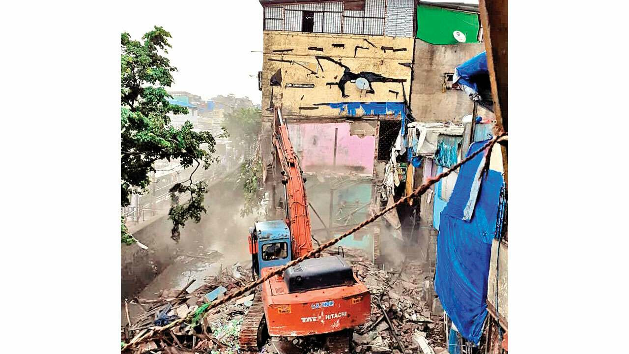 ड्रोन शोधणार बेकायदा झोपड्या, होणार कारवाई