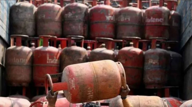 Central Govt slashes LPG gas cylinder prices; To be effective from April 1