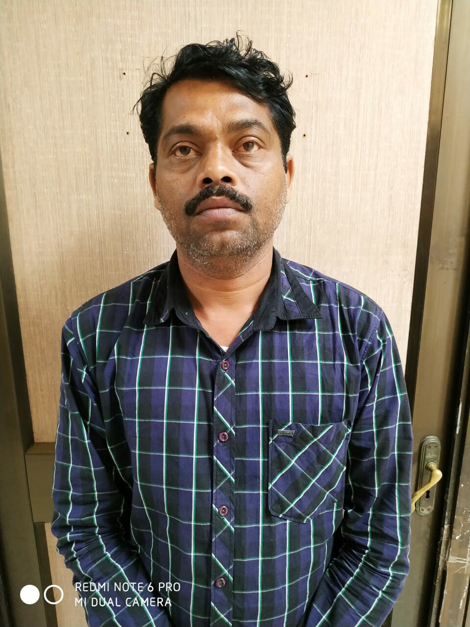 कुरिअरच्या माध्यामातून परदेशात पाठवणार होता ड्रग्ज, ३८ लाखांचा साठा जप्त