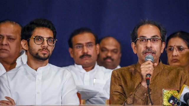 क्या आप जानते है क्या है जिले के पालकमंत्री का काम ?