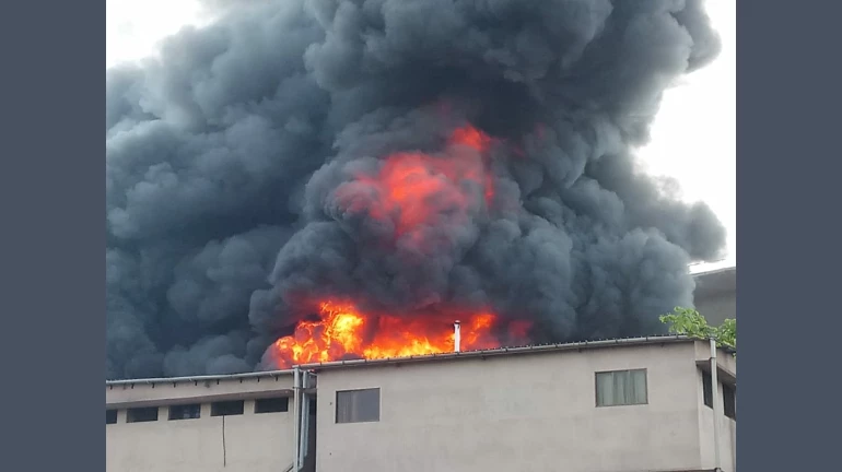 Fire Breaks Out At Dombivali's MIDC Fire Breaks Out At Dombivali's MIDC