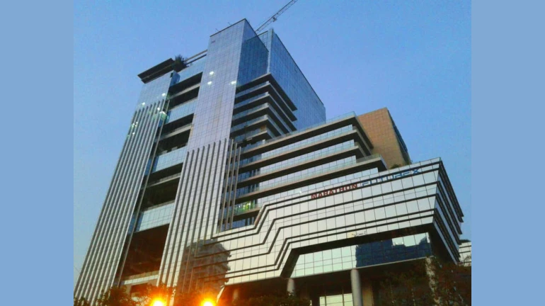 लोअर परेल में लगी आग, कोई हताहत नहीं लोअर परेल में लगी आग, कोई हताहत नहीं