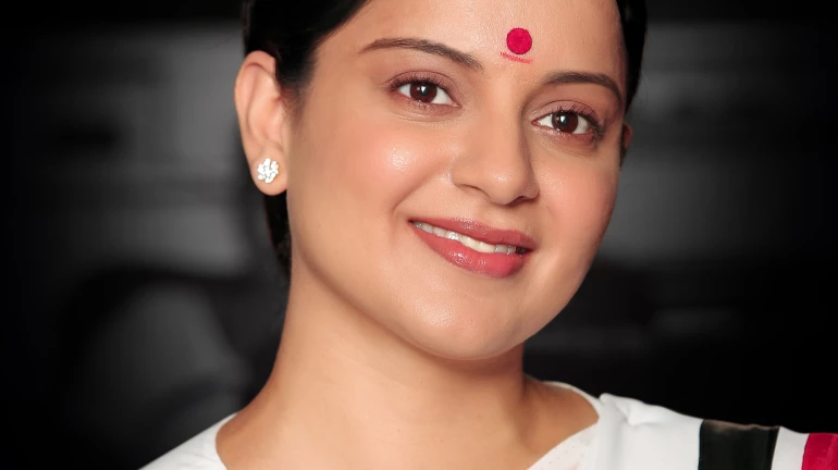 Kangana Ranaut pens another poem - Aasmaan Kangana Ranaut pens another poem - Aasmaan