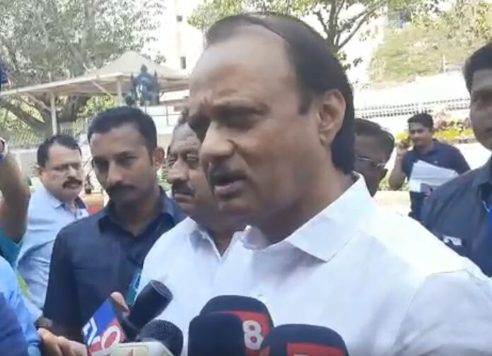 वित्त मंत्री अजित पवार ने की केंद्र से 25 हजार करोड़ की मांग