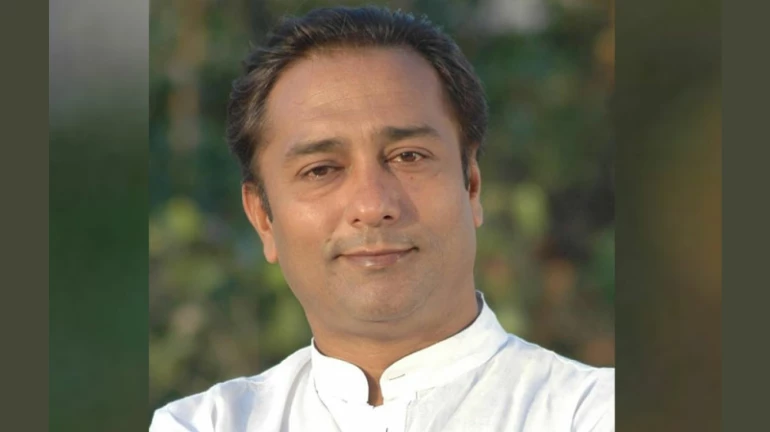 कालिदास कोळंबकर नौटंकीबाज, पोलिसांच्या घरांच्या मुद्द्यावरून राजू वाघमारेंची टीका कालिदास कोळंबकर नौटंकीबाज, पोलिसांच्या घरांच्या मुद्द्यावरून राजू वाघमारेंची टीका