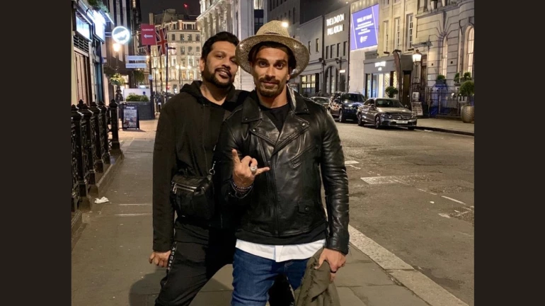 करण सिंह ग्रोवर का आर्ट पहुंचा लंदन फैशन वीक करण सिंह ग्रोवर का आर्ट पहुंचा लंदन फैशन वीक