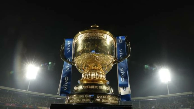 IPL : बक्षीसाच्या रक्कमेत BCCI कडून कपात IPL : बक्षीसाच्या रक्कमेत BCCI कडून कपात