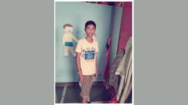 परीक्षा देऊन परतताना विद्यार्थी खड्यात पडून जखमी, पालिकेचा निष्काळजी पणा परीक्षा देऊन परतताना विद्यार्थी खड्यात पडून जखमी, पालिकेचा निष्काळजी पणा