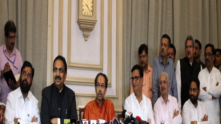 महाराष्ट्र की एक राज्यसभा सीट को लेकर शिवसेना-एनसीपी और कांग्रेस में फंसा पेंच महाराष्ट्र की एक राज्यसभा सीट को लेकर शिवसेना-एनसीपी और कांग्रेस में फंसा पेंच