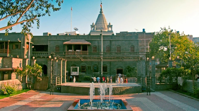 Here is a safe way to reach Shirdi Here is a safe way to reach Shirdi