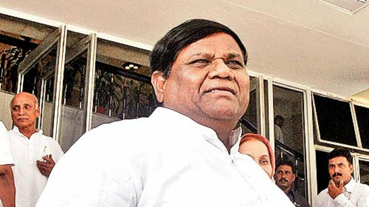 जनार्दन चांदुरकर ने कांग्रेस के वरिष्ठ नेता पर ही साधा निशाना