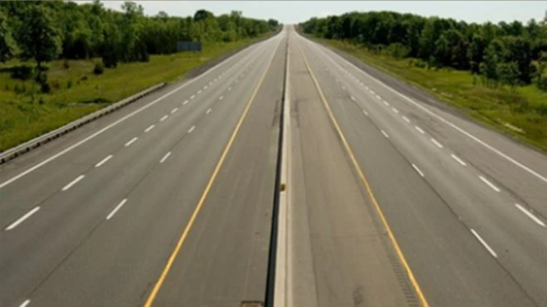 मुंबई - गोवा राष्ट्रीय राजमार्ग का एक लेन का काम मई 2023 तक होगा पूरा