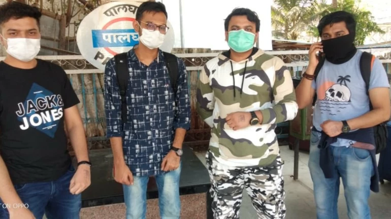 Coronavirus Pandemic: Four 'home quarantine' patients get deboarded at Palghar Station