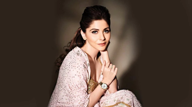 Kanika Kapoor Tests positve for COVID-19 Kanika Kapoor Tests positve for COVID-19