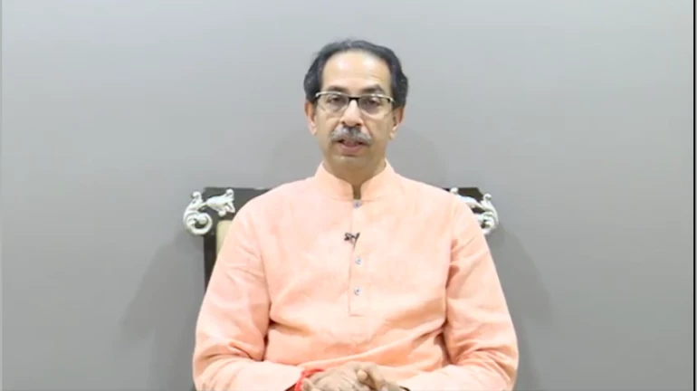 मुख्यमंत्री फेसबुक पर केवल चेहरा दिखाने आते हैं', राणे ने एक बार फिर से उद्धव पर साधा निशाना मुख्यमंत्री फेसबुक पर केवल चेहरा दिखाने आते हैं', राणे ने एक बार फिर से उद्धव पर साधा निशाना