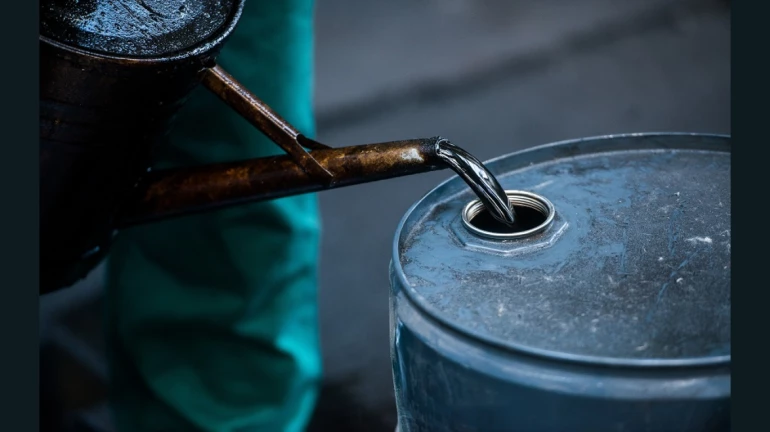 तेलाच्या किंमतीतील घसरणीचा भारतीय अर्थव्यवस्थेला होईल फायदा तेलाच्या किंमतीतील घसरणीचा भारतीय अर्थव्यवस्थेला होईल फायदा