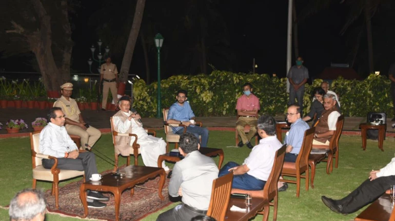 Coronavirus Update: Maharashtra Governor, Chief Minister hold high-level preparedness meeting Coronavirus Update: Maharashtra Governor, Chief Minister hold high-level preparedness meeting