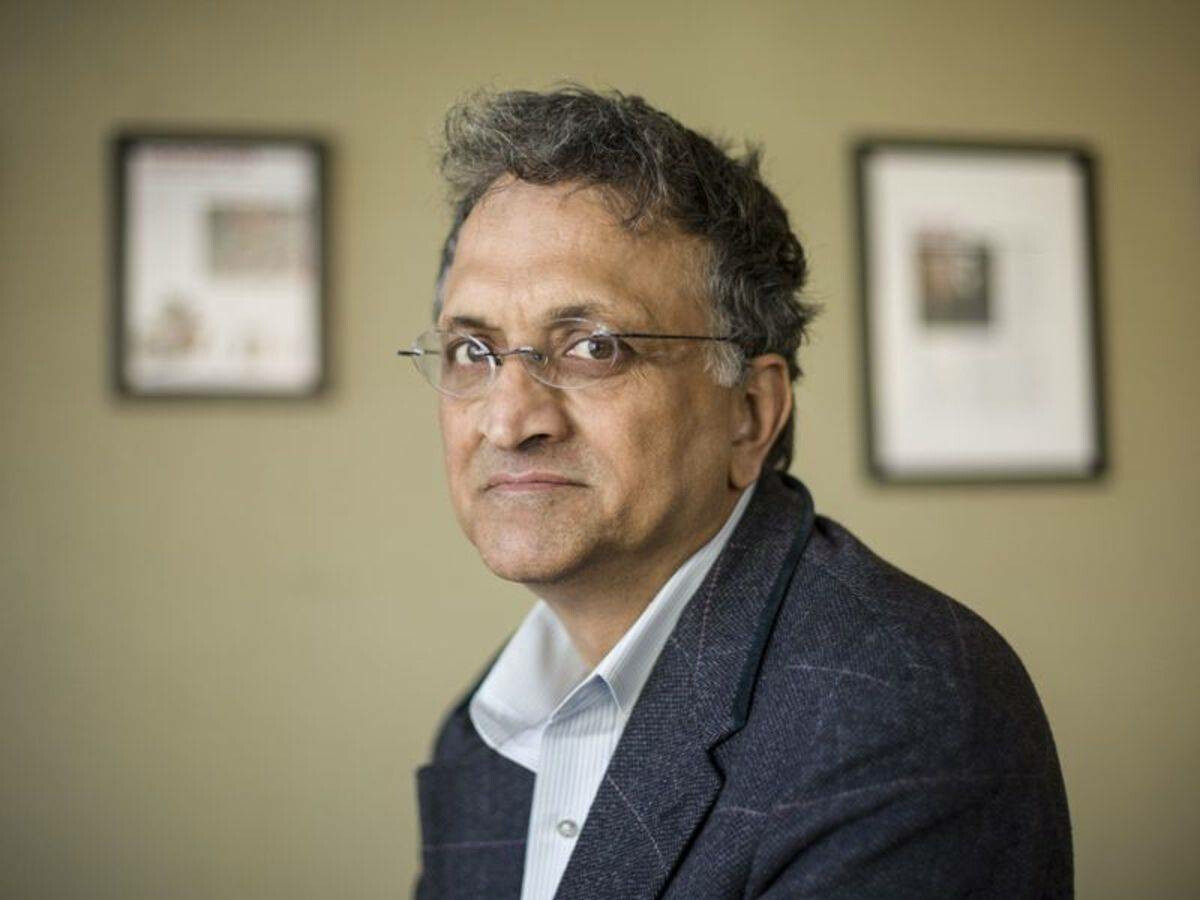 PM Cares ची गरजच काय? वेगळ्या अकाऊंटवरून रामचंद्र गुहा यांची पंतप्रधानांवर टीका