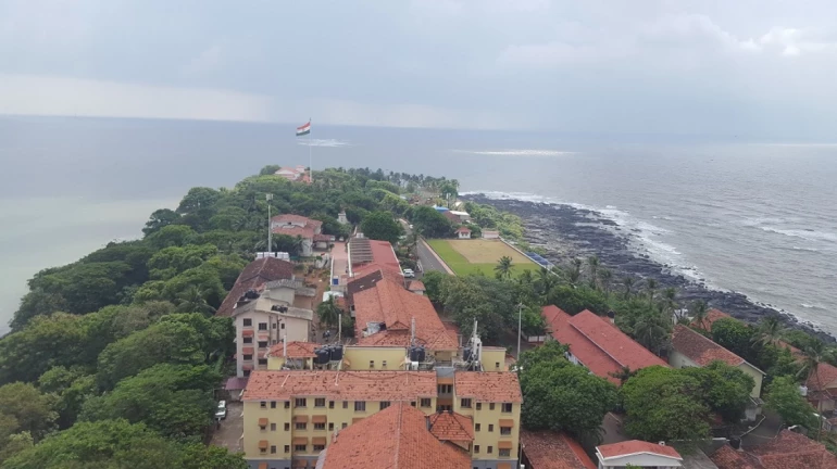 Palghar tribal women made Bamboo Diwali lamps to lit up Raj Bhavan Palghar tribal women made Bamboo Diwali lamps to lit up Raj Bhavan