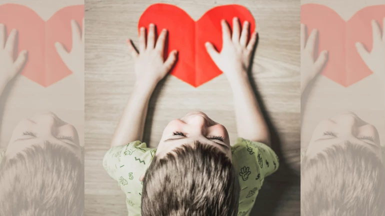 संचारबंदी नव्हे, स्वमग्न मुलांना समजून घेण्याची सुवर्णसंधी! संचारबंदी नव्हे, स्वमग्न मुलांना समजून घेण्याची सुवर्णसंधी!