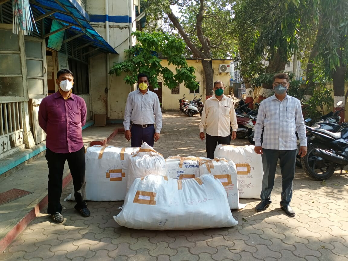 आग्रीपाडा आणि सांताक्रूझ मधून  लाखो रुपयांचा मास्कचा साठा जप्त