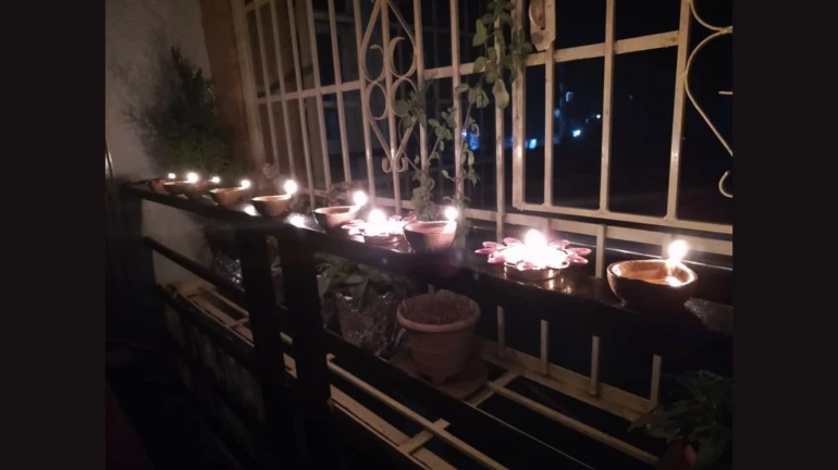 जब 9 बजकर 9 मिनट पर जगमगाई मुंबई, देखिए शहर का यह खूबसूरत वीडियो जब 9 बजकर 9 मिनट पर जगमगाई मुंबई, देखिए शहर का यह खूबसूरत वीडियो