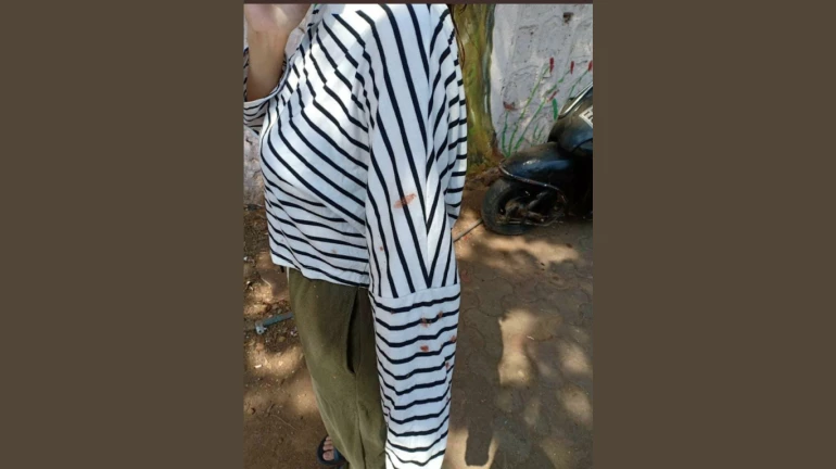 कोरोना का डर, मणिपुरी लड़की को कोरोना कह कर उस पर थूक दिया कोरोना का डर, मणिपुरी लड़की को कोरोना कह कर उस पर थूक दिया