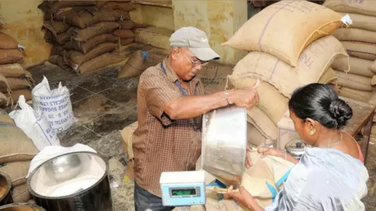 Government takes strict action against shopkeepers supplying substandard food grains